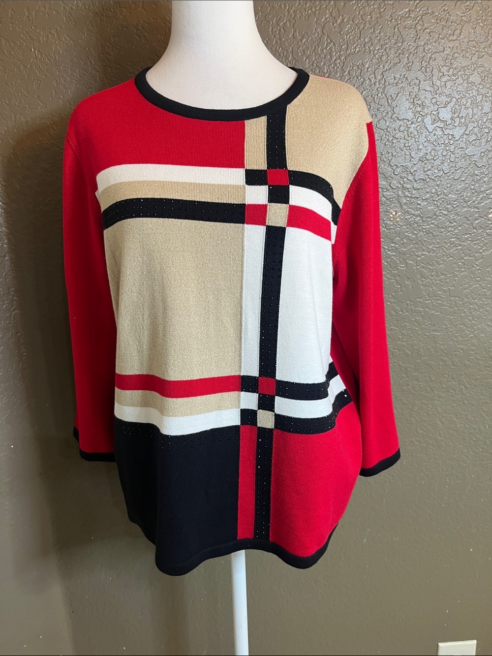 Alfred Dunner Red Black Cream Plaid Crewneck Sweater